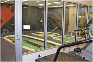 康州大学世界级运动设施中也有SwimEx(图2)